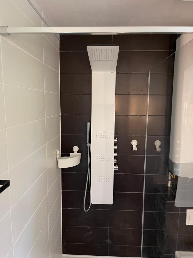 באלאטונקנשה Nora Apartman מראה חיצוני תמונה